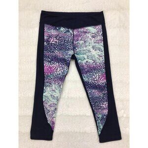 Fabletics Sydney Capri Small PowerHold Mid-Rise Crop